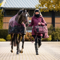 QHP Grooming bag collection